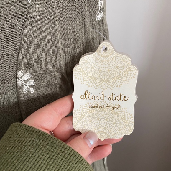 Altrd State Dress - Picture 3 of 4